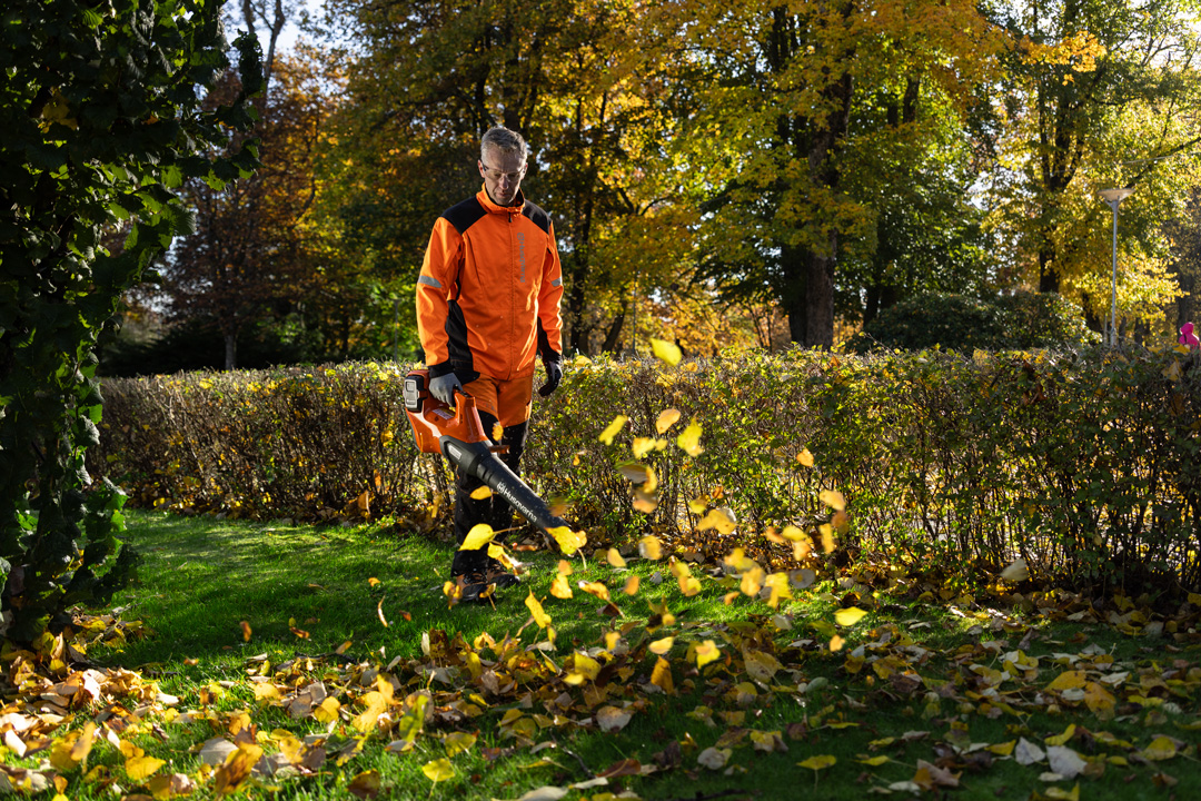 Three things to consider when buying a leaf blower